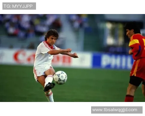 缅怀传奇球星再现辉煌岁月的足坛记忆与无尽追思